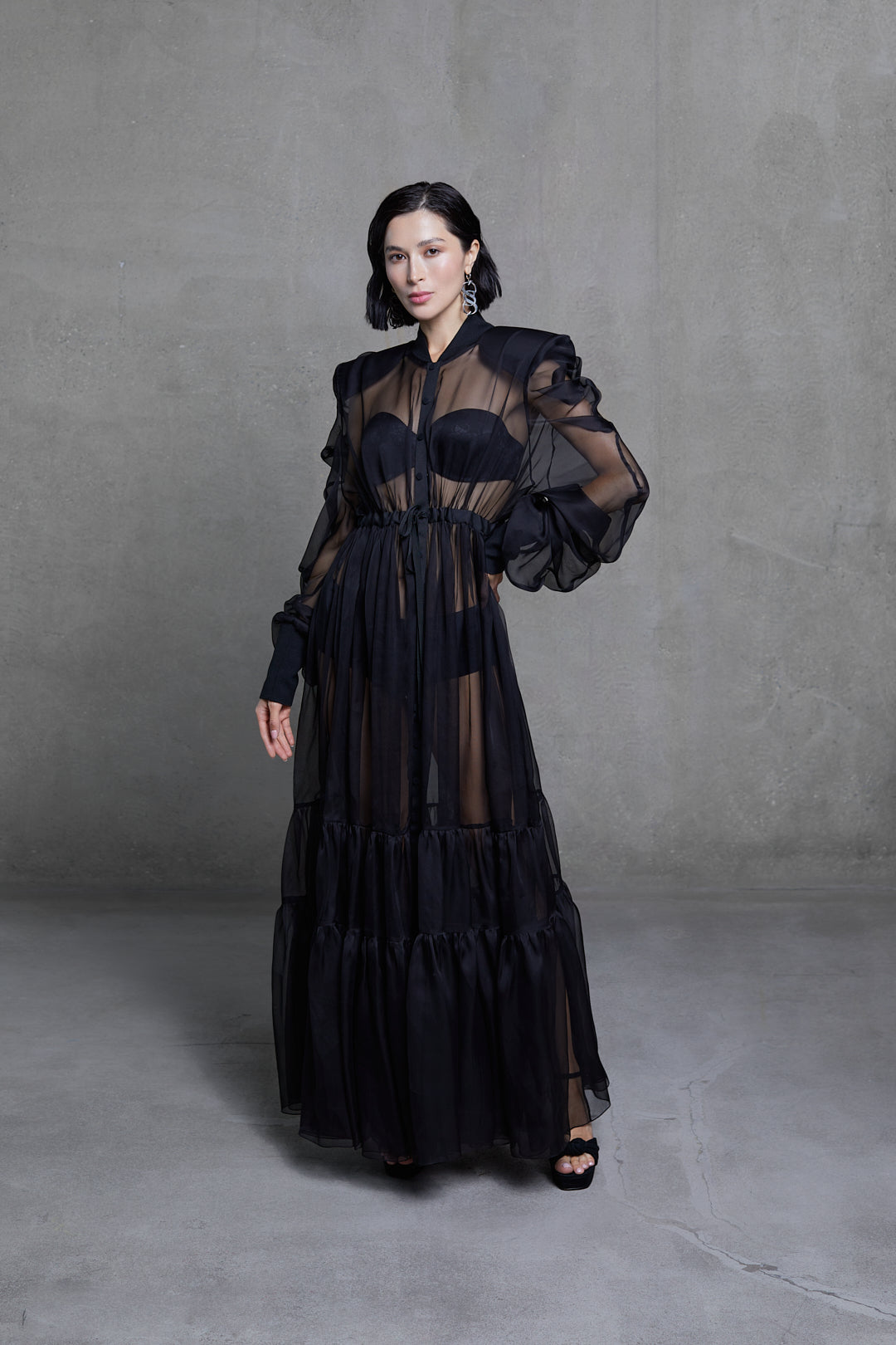 ABITO IN SETA MEDUSA NERA