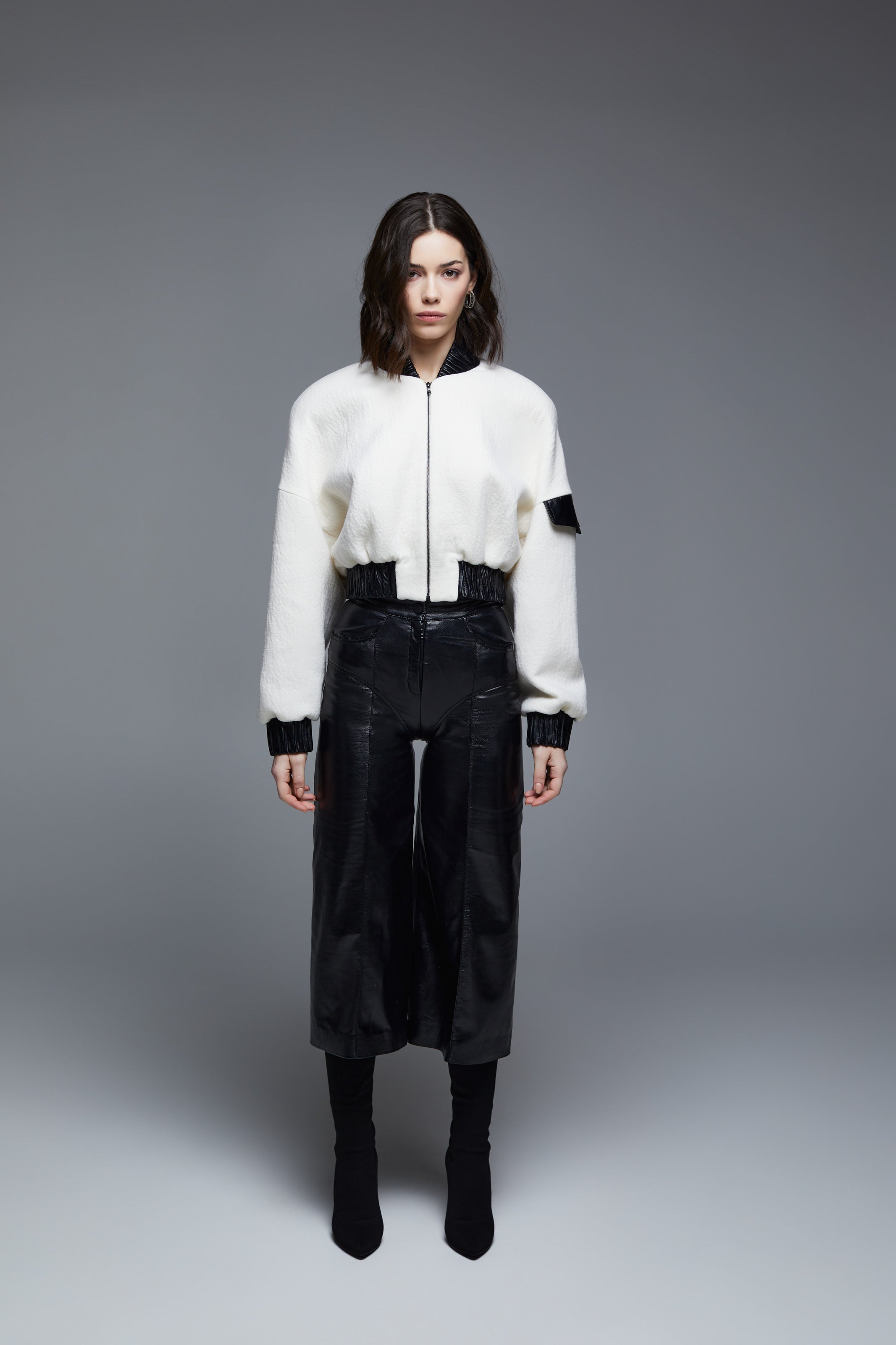 WOOL AND LEATHER WHITE CROPPED BOMBER JACKET