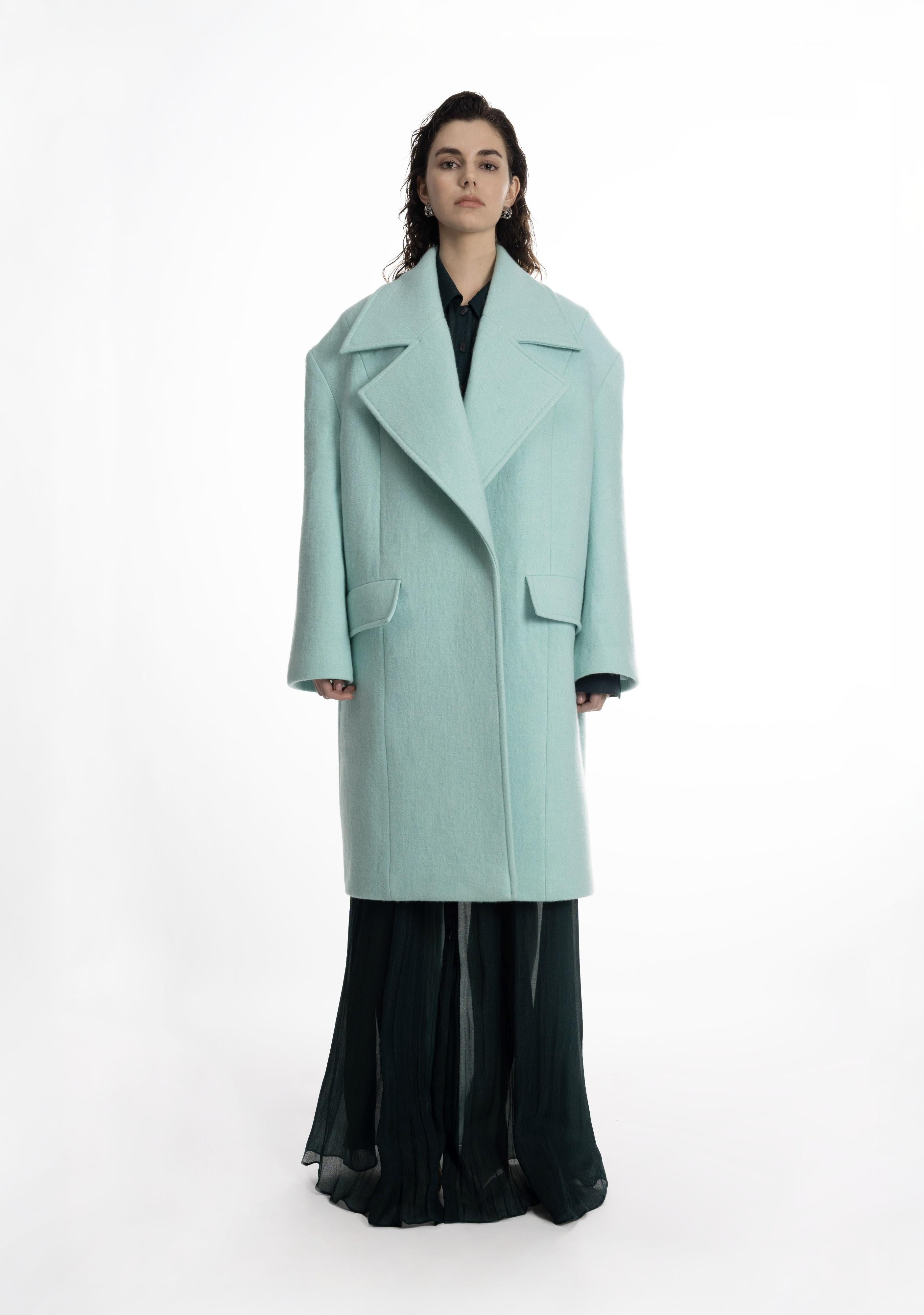 FALLING SHOULDER COAT