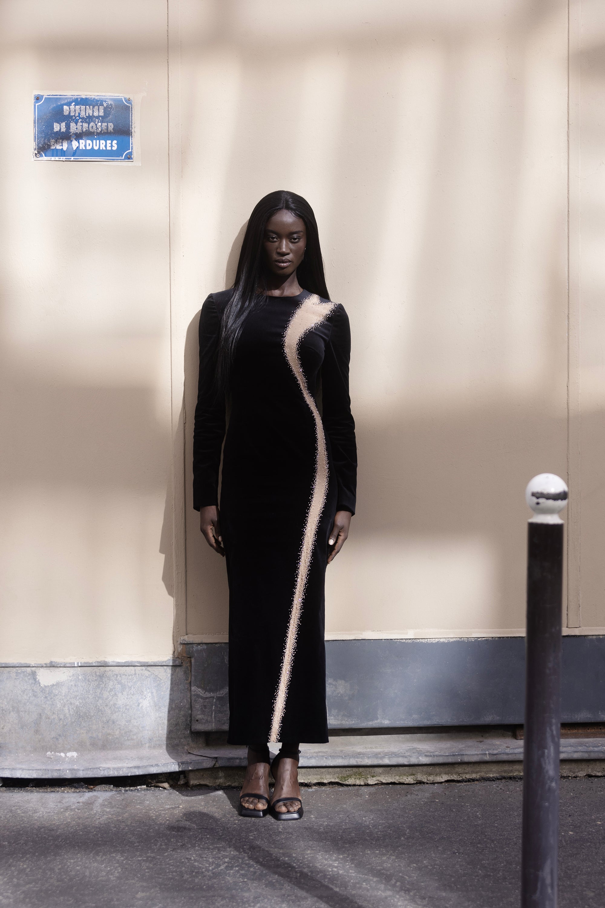 HC VELVET BLACK DRESS WITH LINE SKETCH EMBROIDERY