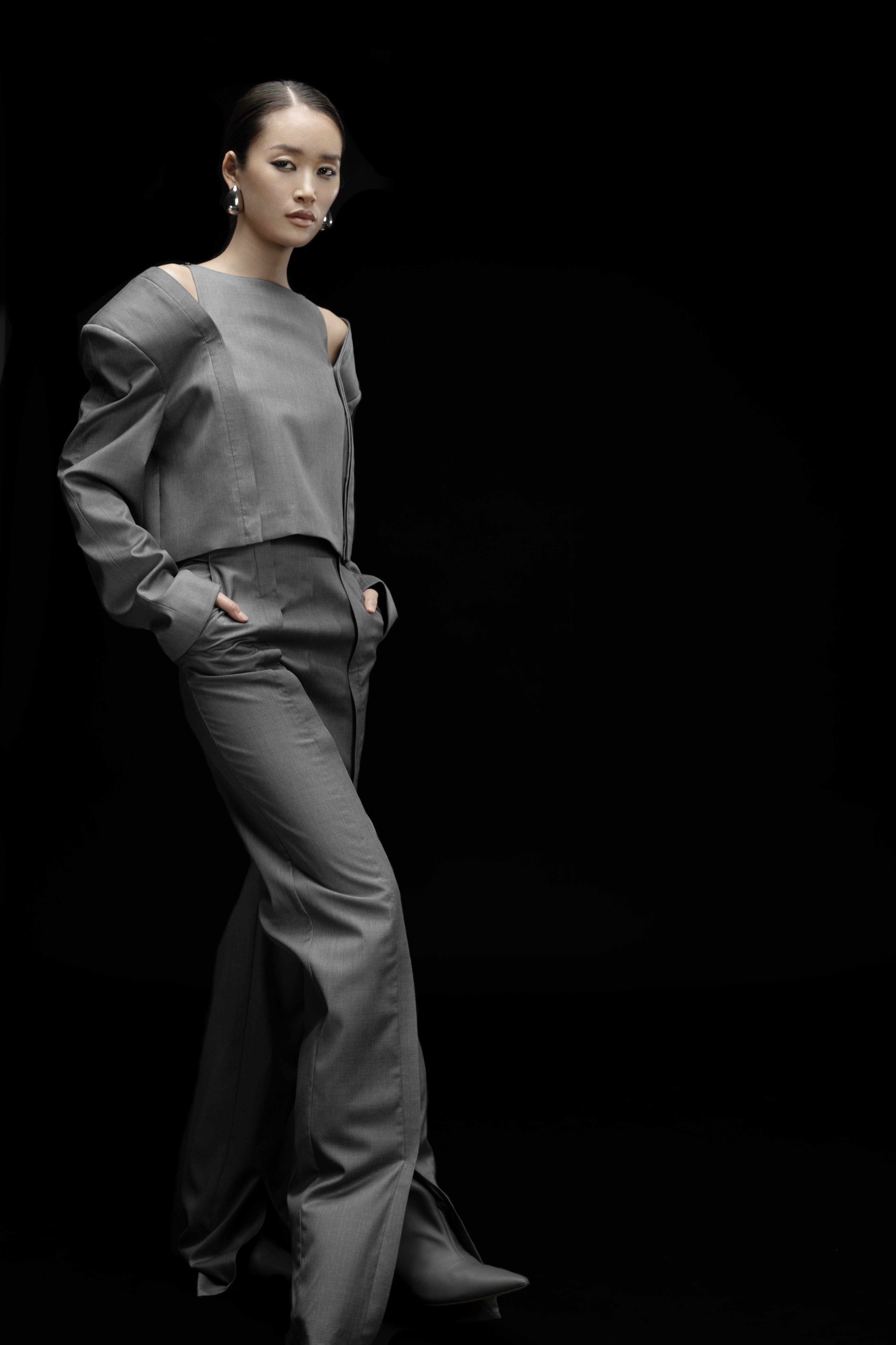 Placket Trousers with Slits in light grey 100% wool, straight elongated leg with subtle front slits