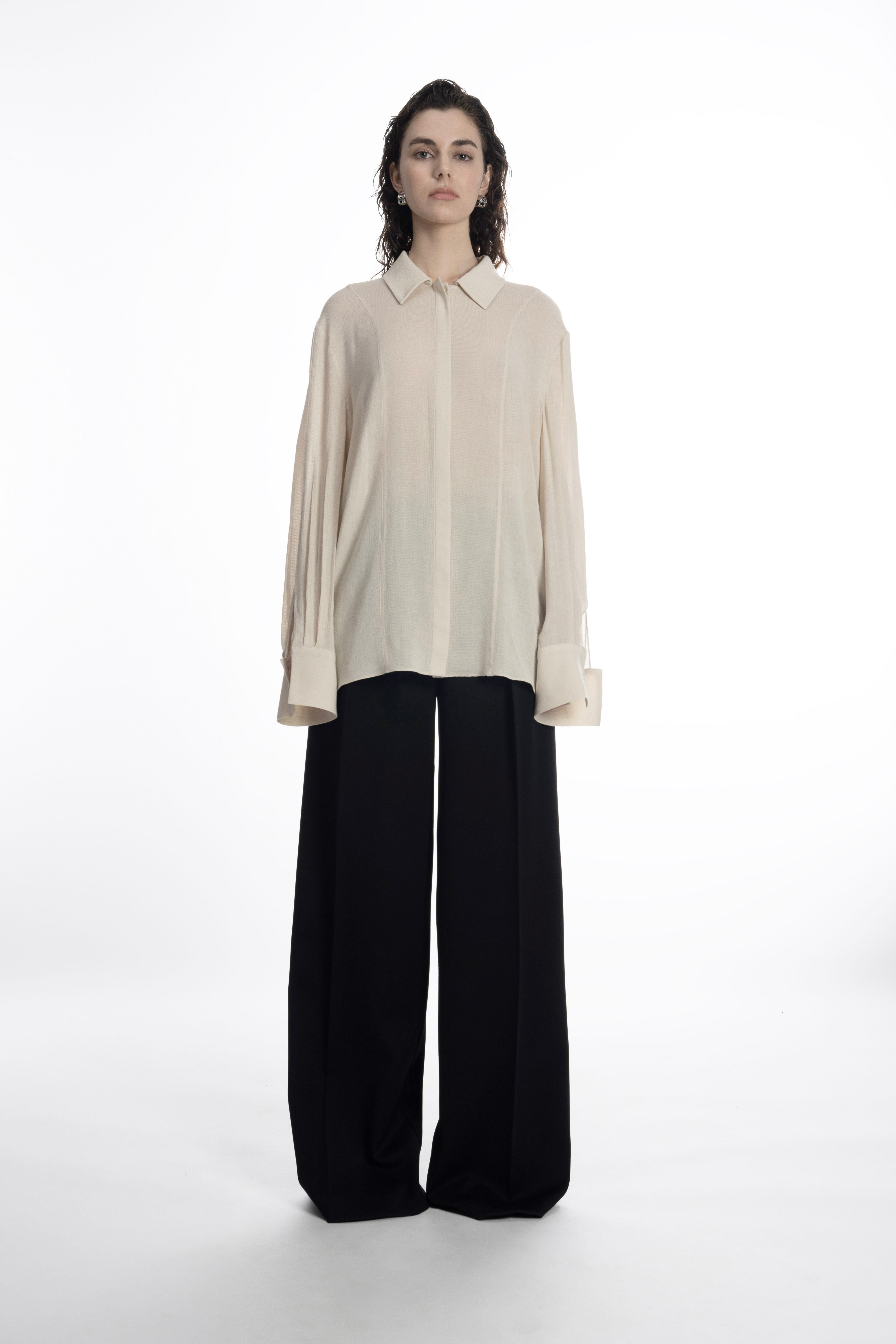 CLASSIC BLOUSE