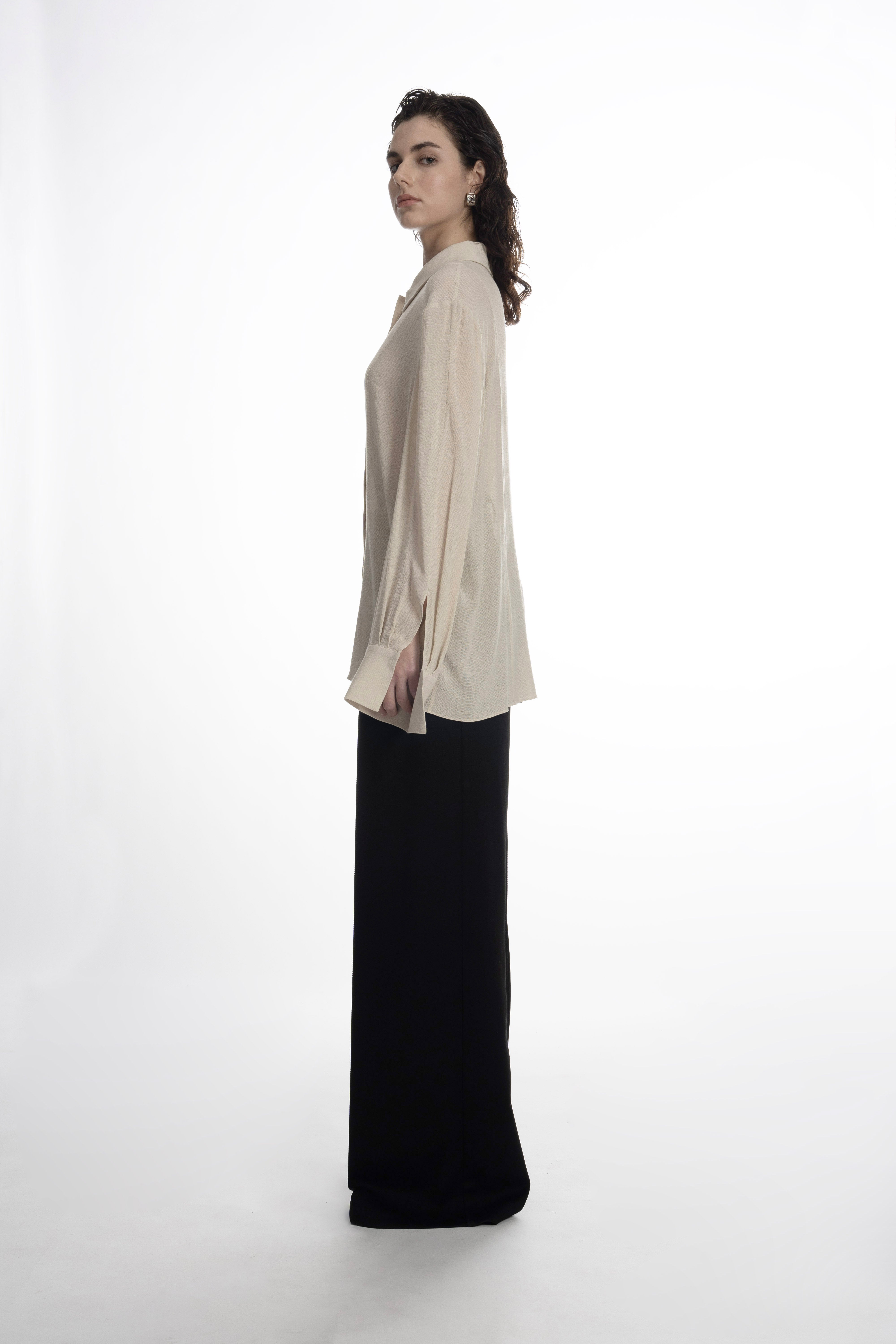 CLASSIC BLOUSE