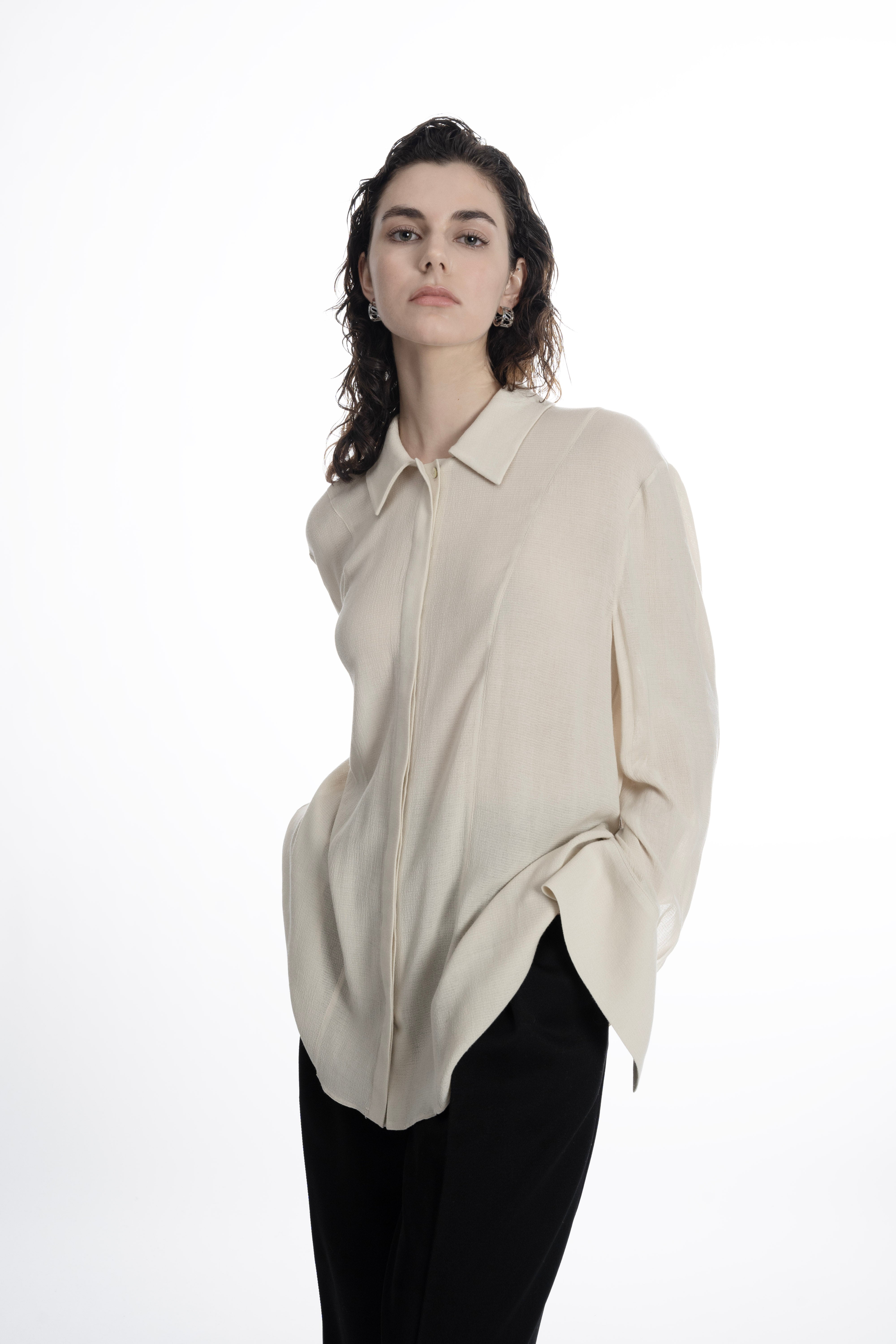 CLASSIC BLOUSE