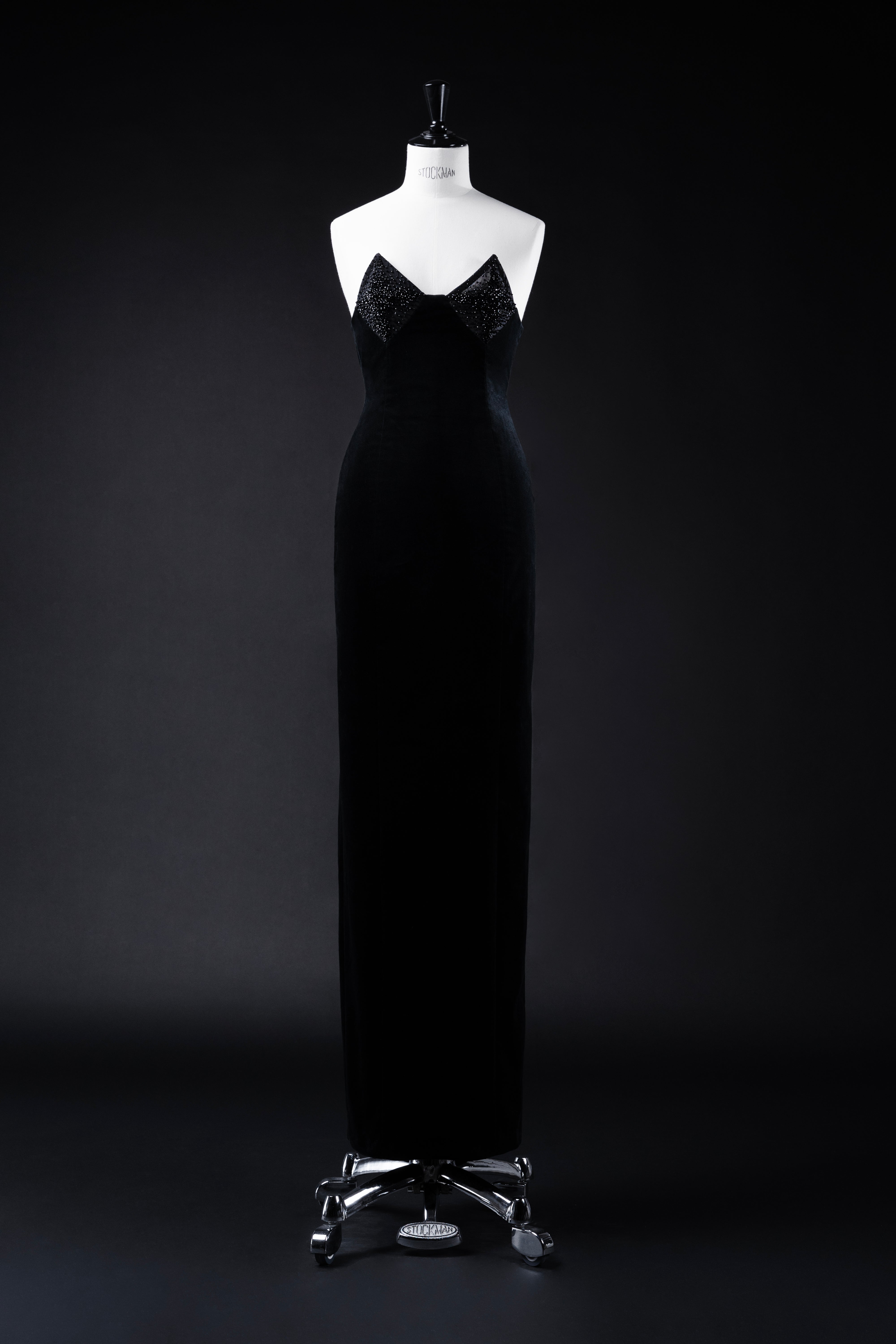 LINDA STRAPLESS GOWN WITH EMBROIDERY BUSTIER