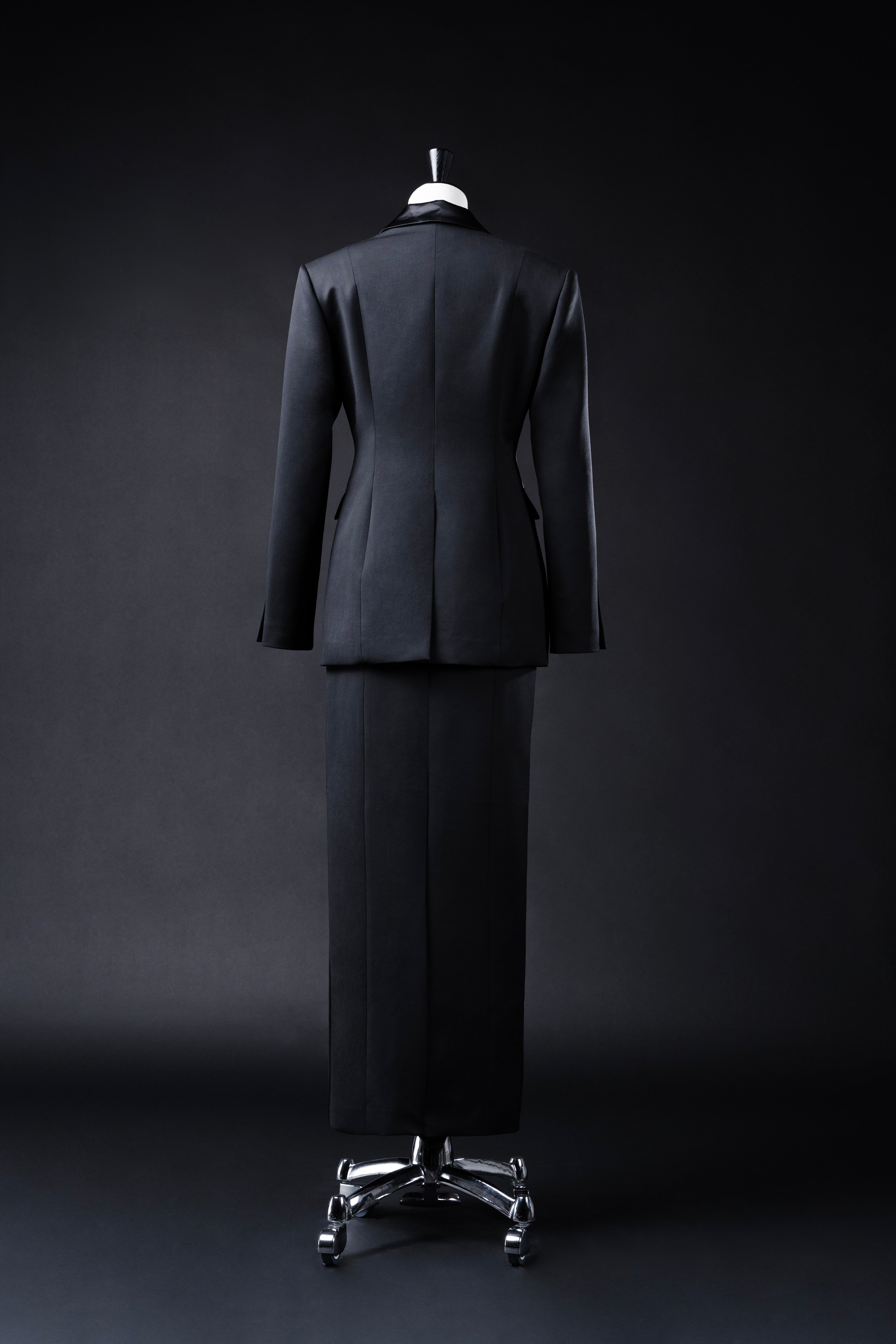 GRETA DOUBLE-BREASTED TUXEDO WITH SKIRT