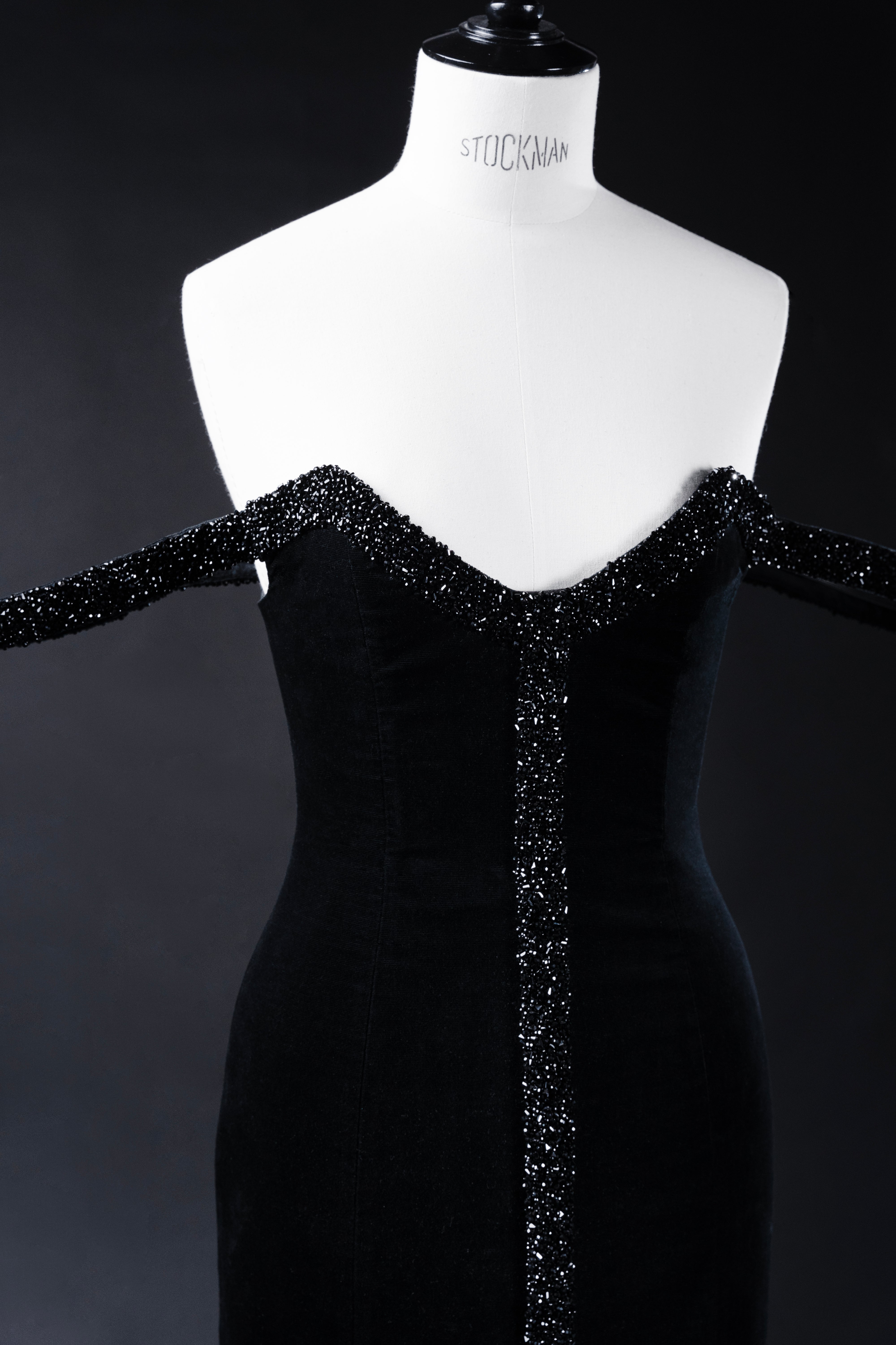 GRACE SCULPTED VELVET GOWN