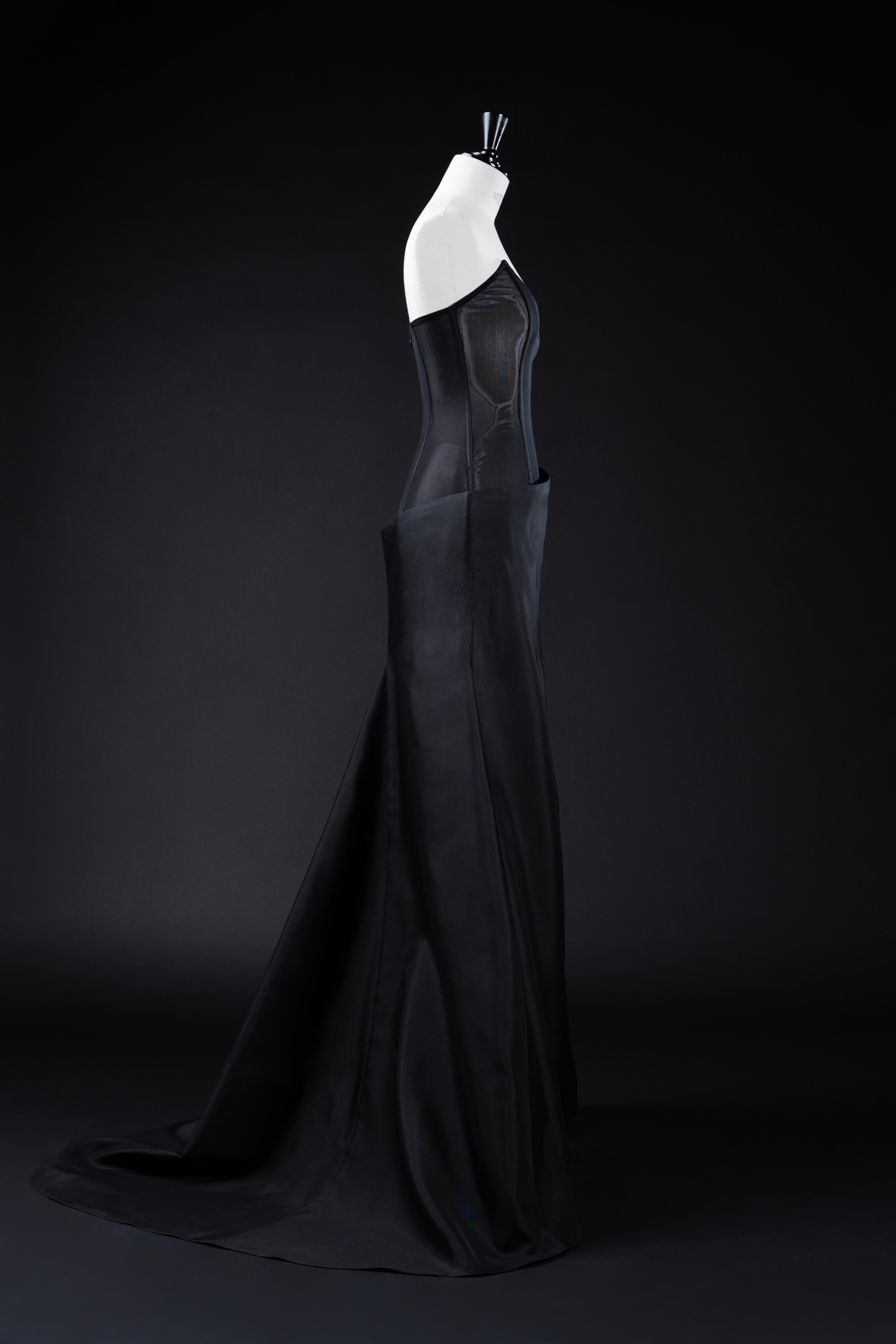 JOAN FALLING STRAPS EMBROIDERED GOWN