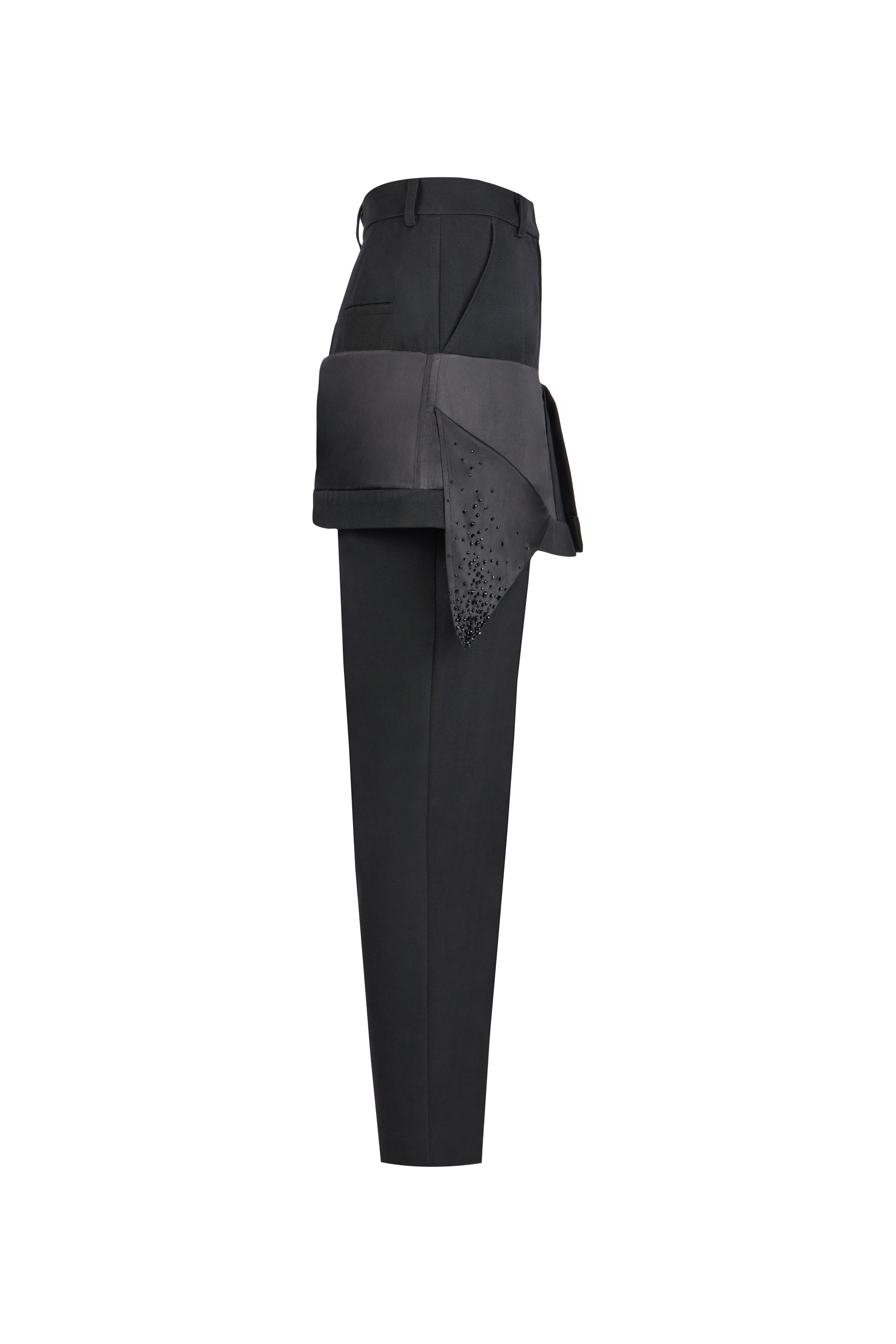 CORSET AND FALLING TROUSERS WITH EMBROIDERY