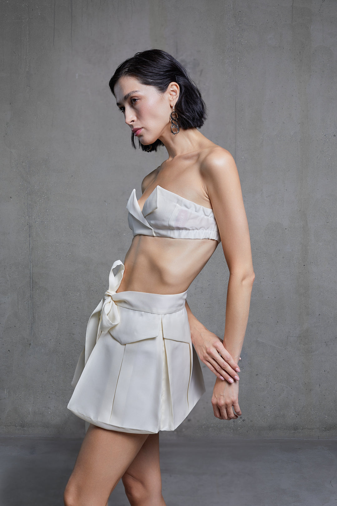 WHITE SILK CARGO MINI-SKIRT