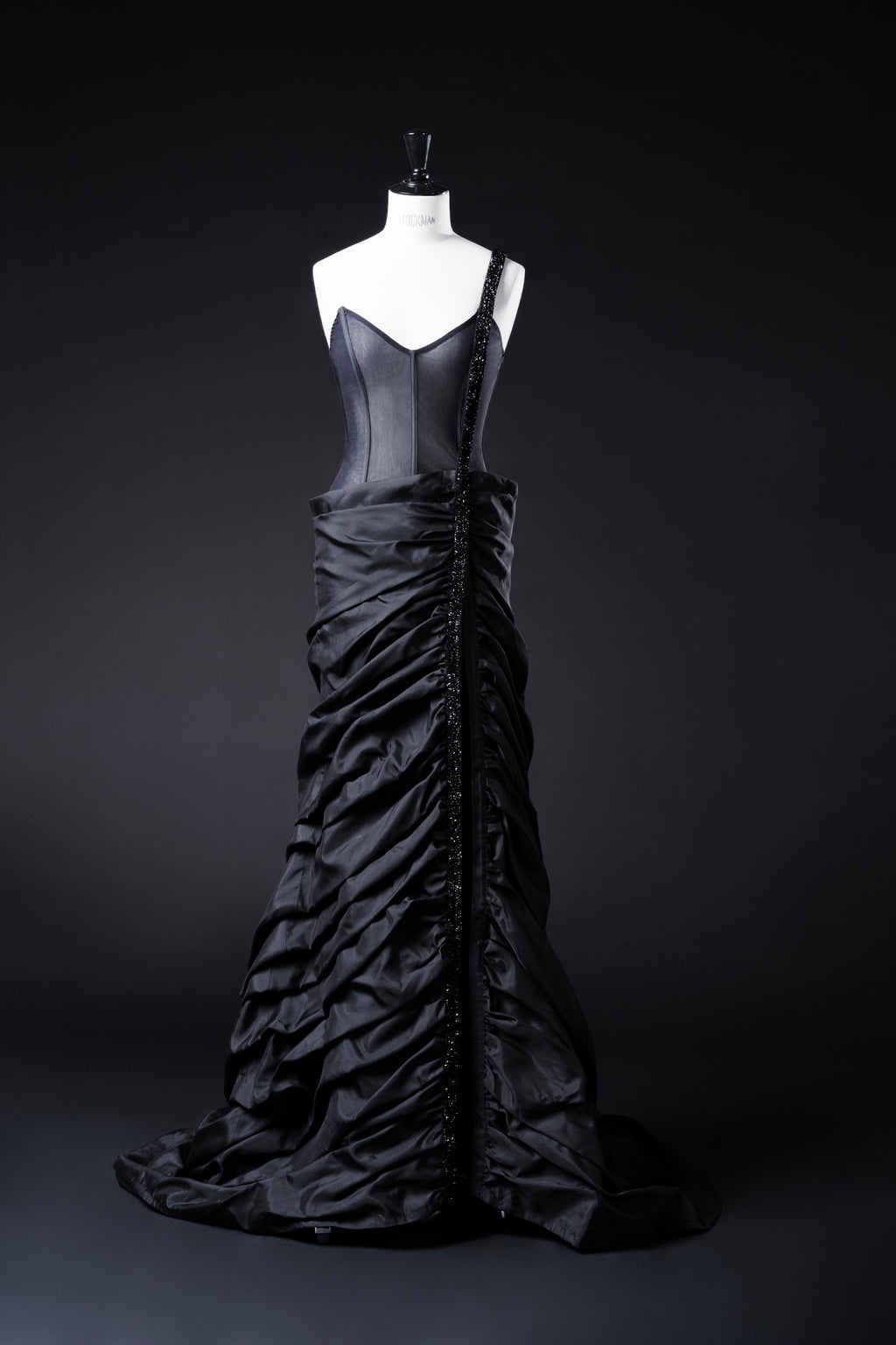 ROBE LONGUE EN SOIE BRODÉE VON LEHNDORFF
