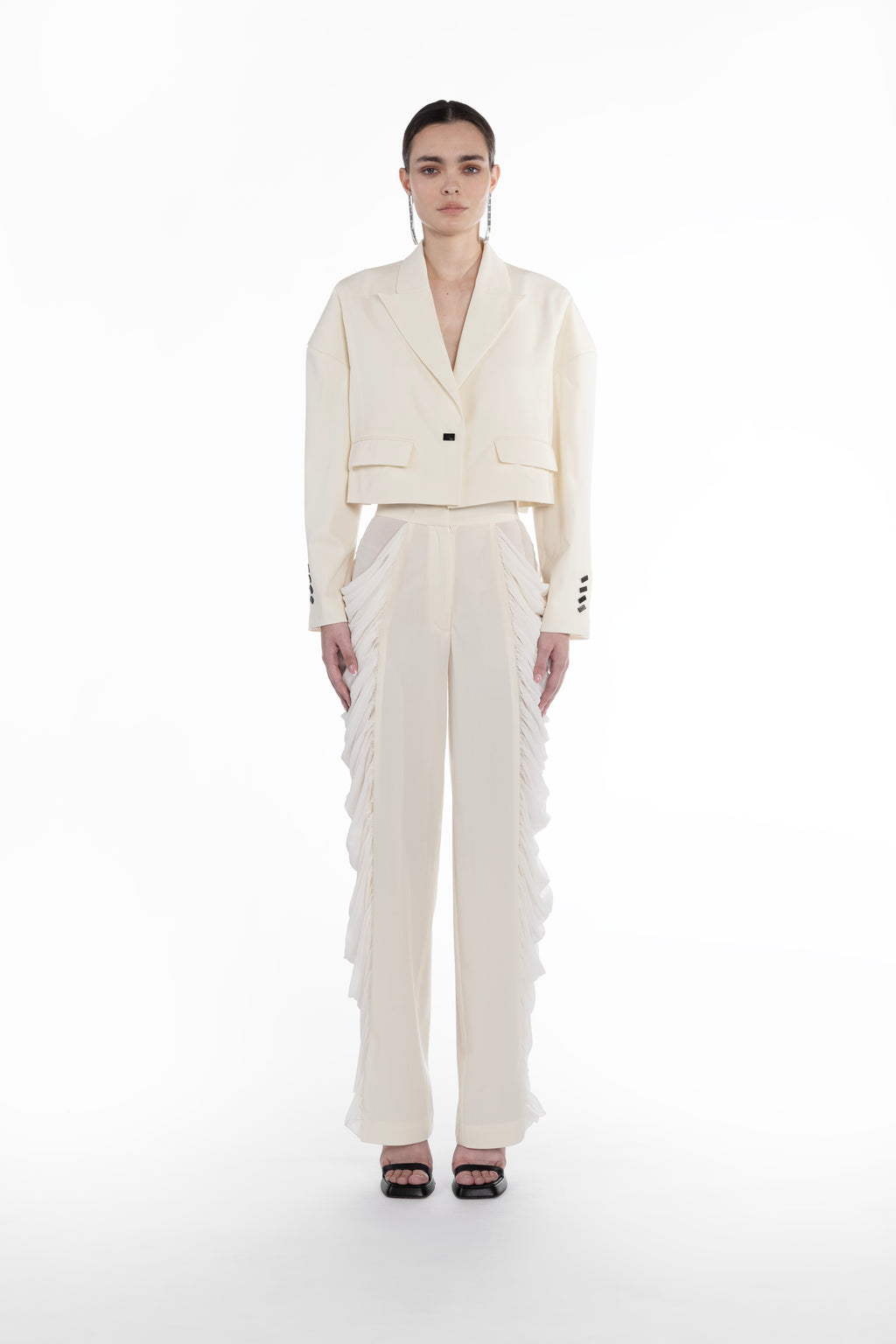 Falling Shoulders Jacket in light neutral virgin wool, front view, cropped tailored jacket with dropped shoulders