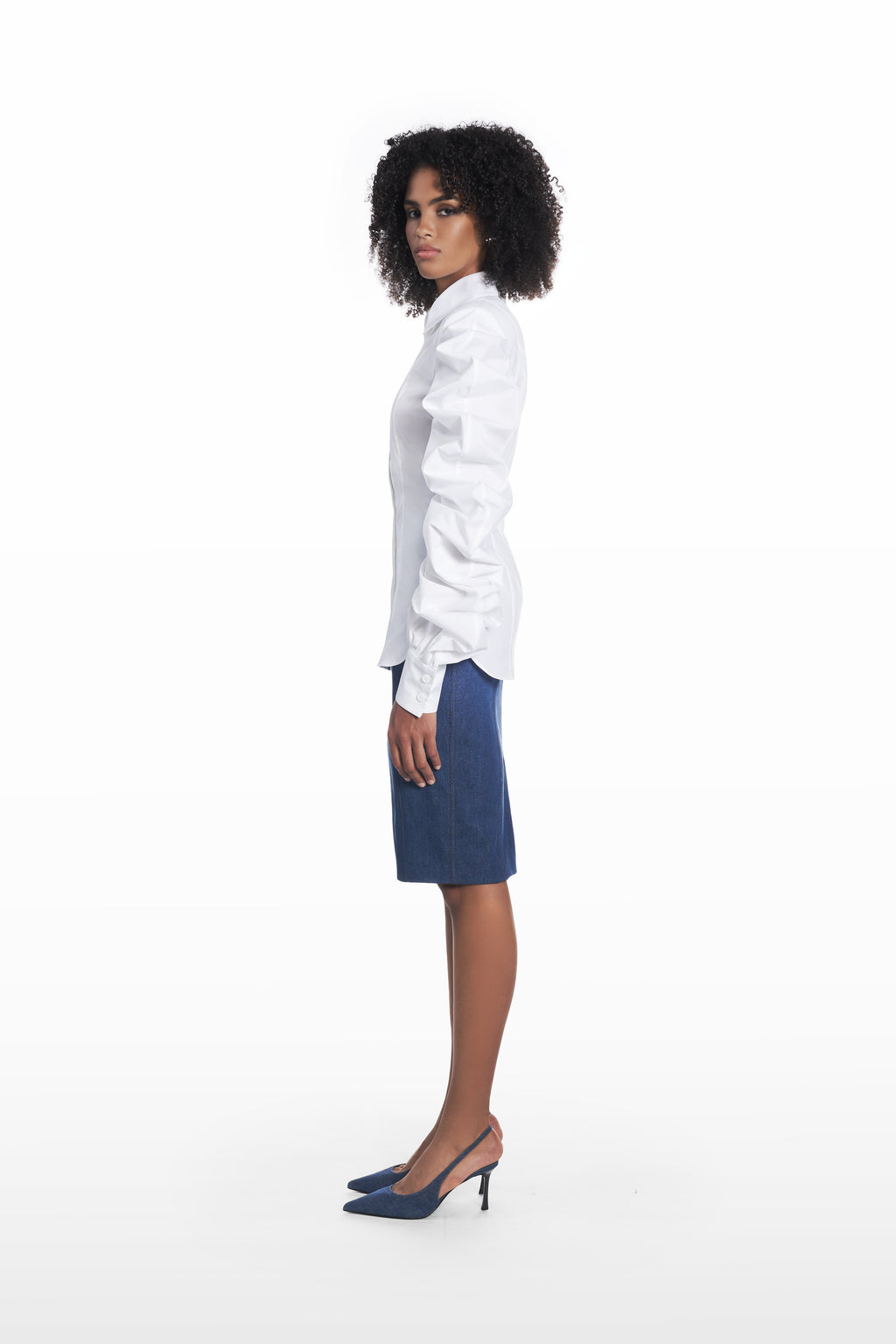 Medusa Classic Shirt in white cotton, side view