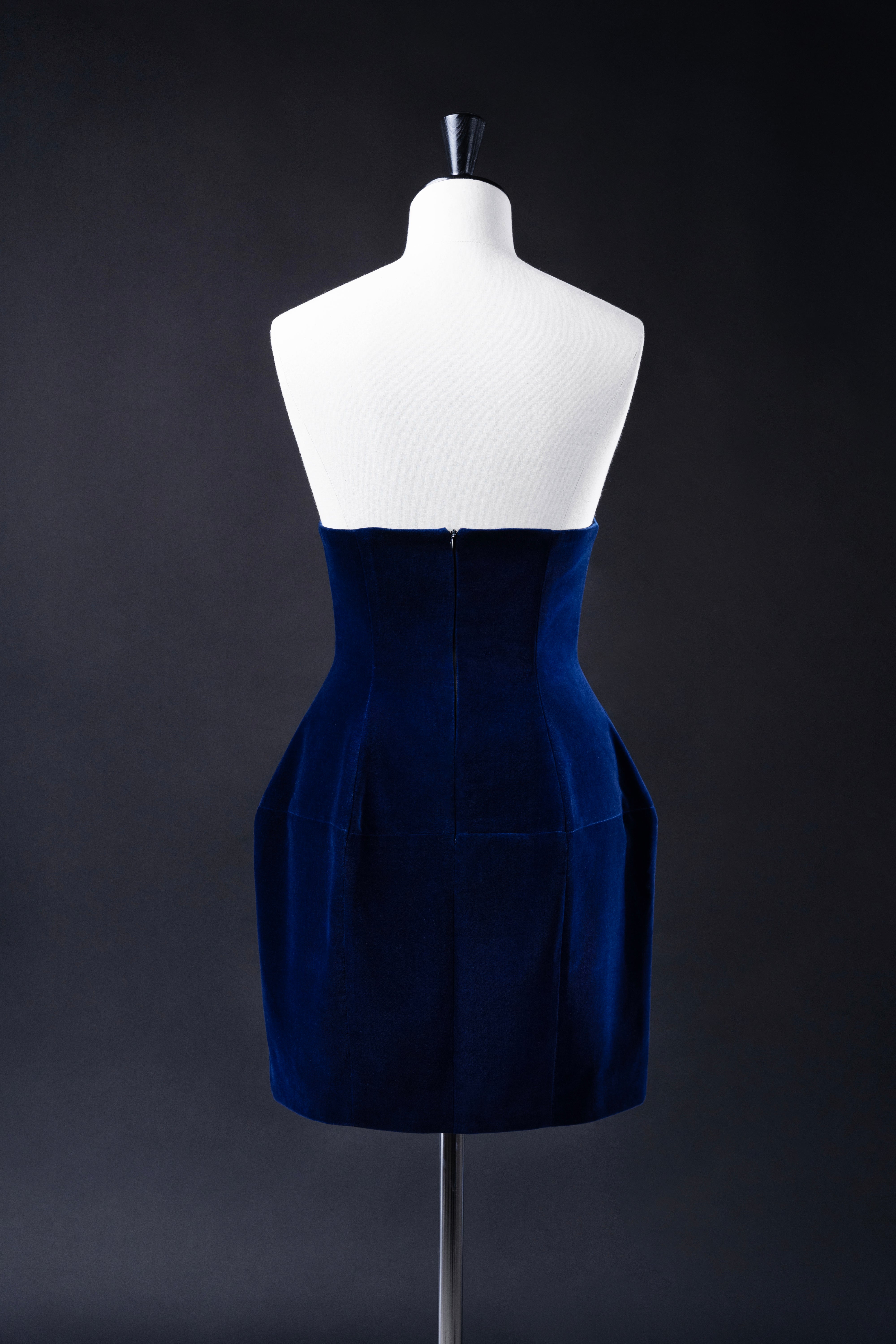 AVA SCULPTED VELVET MINI DRESS